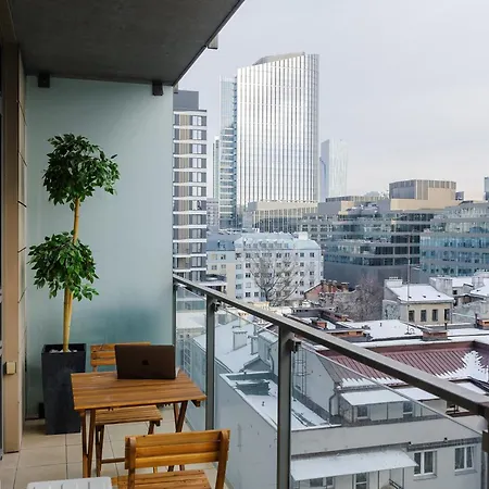Lumina Cozy Apartment Platinum Tower *