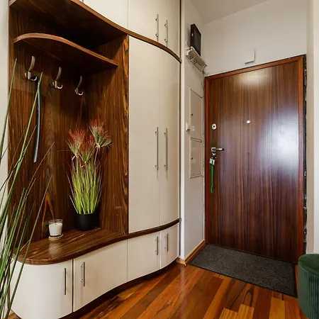 Апартаменты Lumina Cozy Platinum Tower *