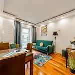 Lumina Cozy Platinum Tower Apartmán *